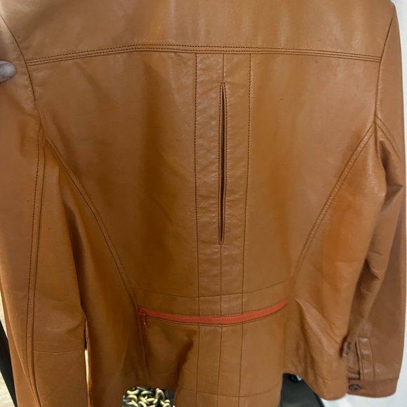 Buttery leather Danier in Tangerine - Picture 2 of 2